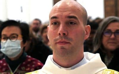 Primera misa de Rodrigo Sanz Ocaña en su parroquia, una elección muy meditada